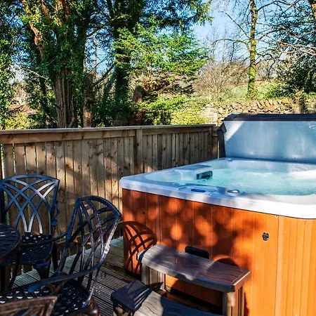 Birch Lodge 23 With Hot Tub Newton Stewart Exterior photo