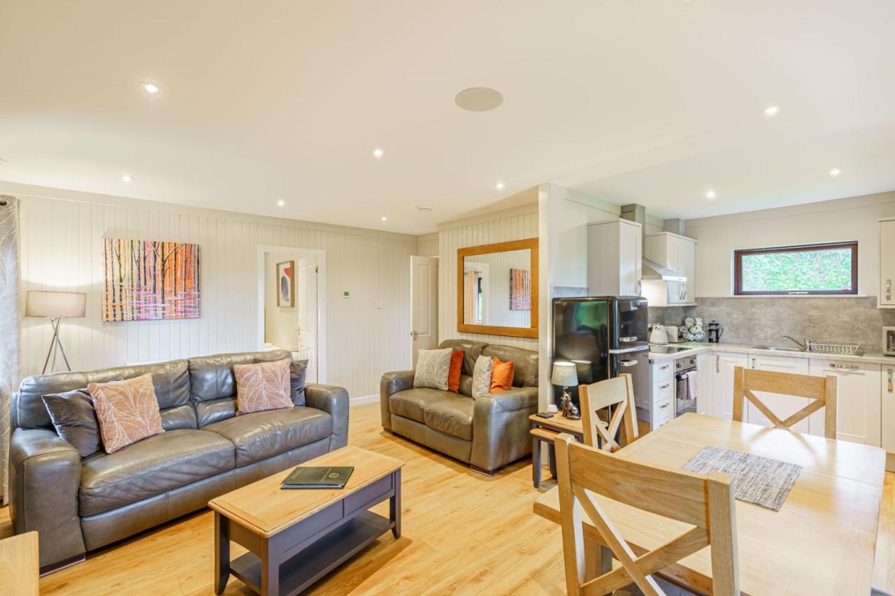 Chalet Birch 23 With Hot Tub Newton Stewart