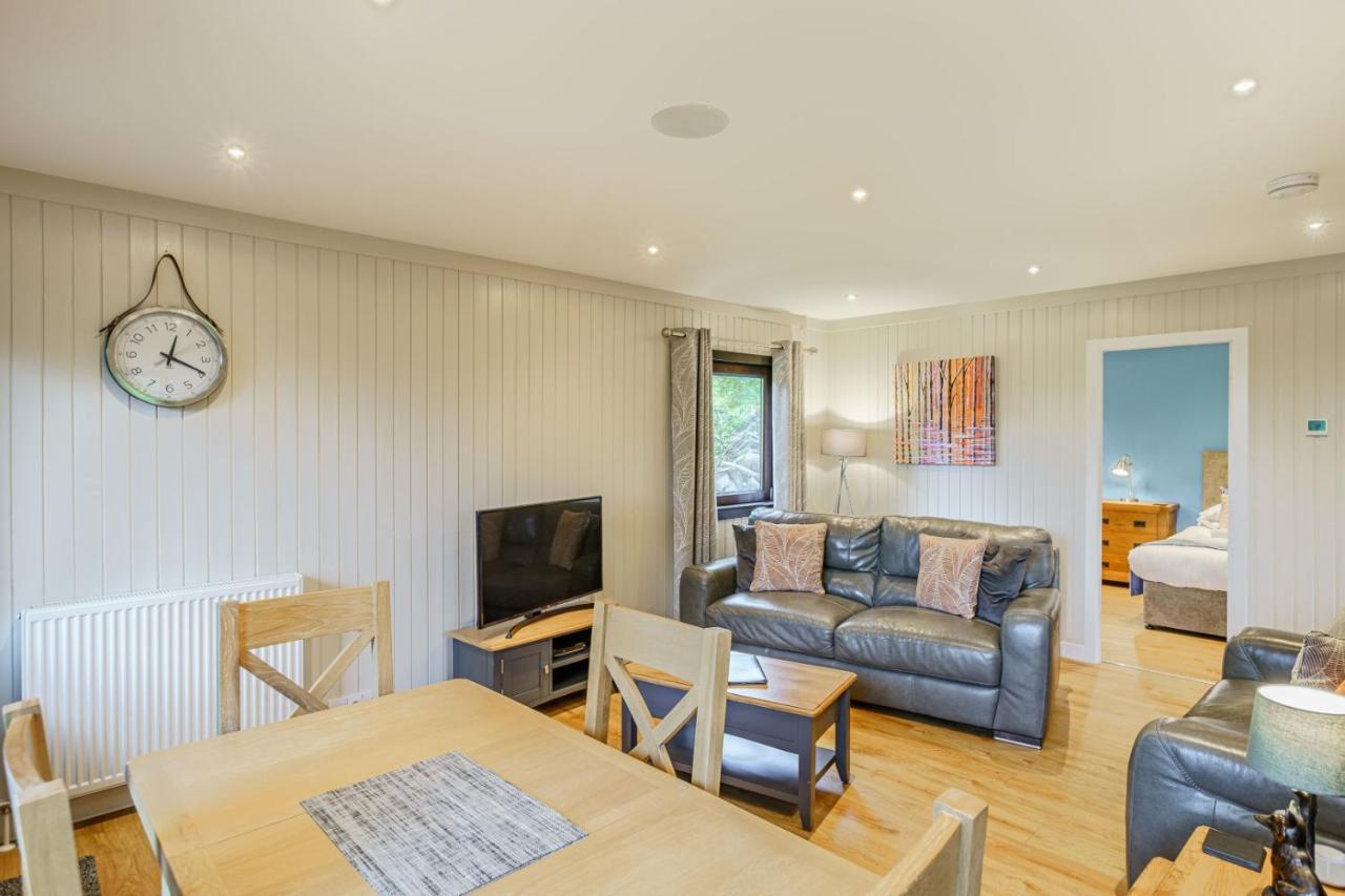 Birch 23 With Hot Tub Newton Stewart